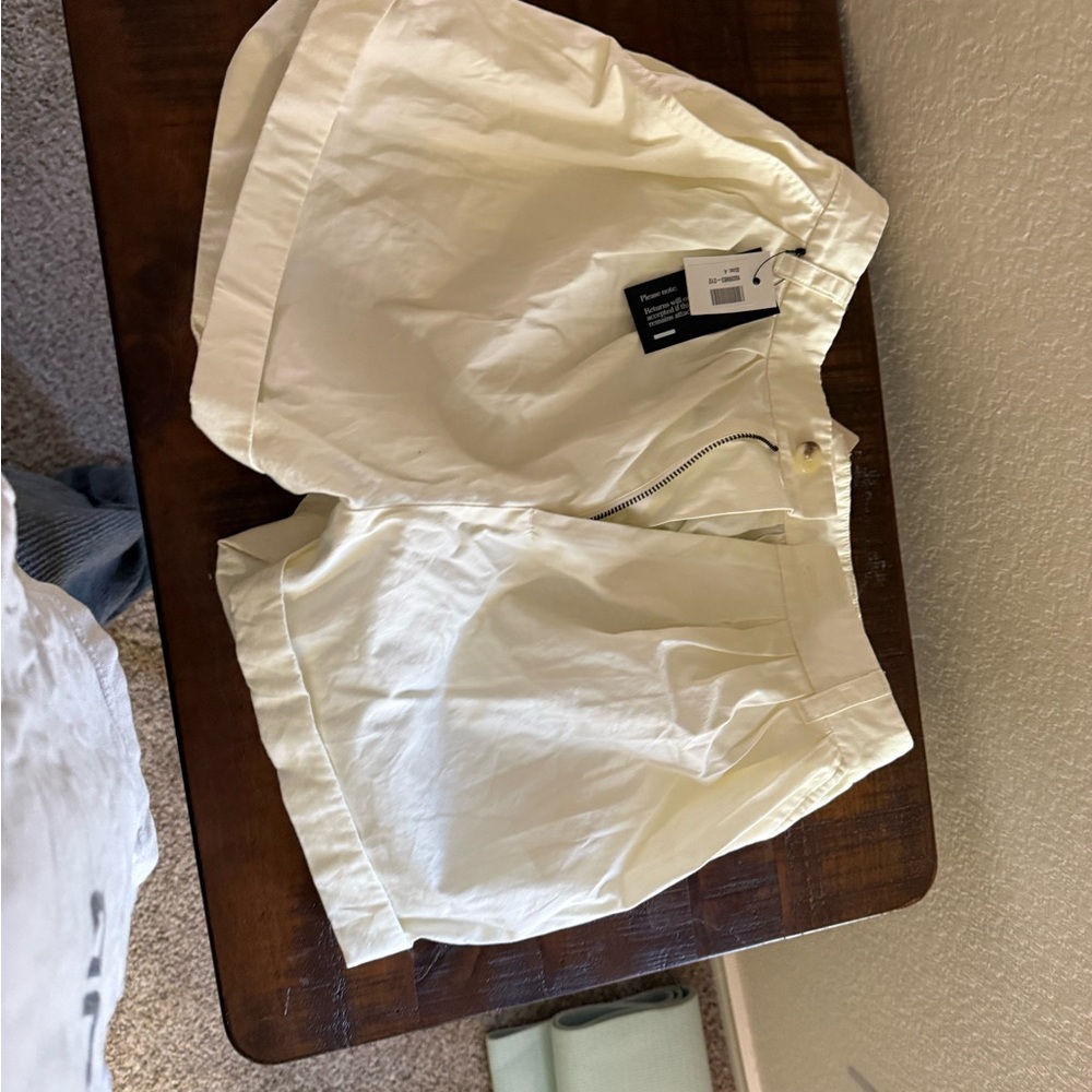 Doen High Waist Cream Shorts